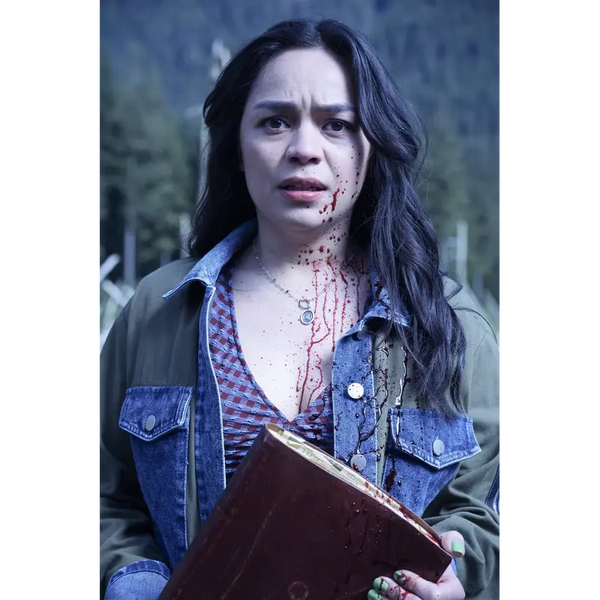 Final-destination-bloodlines-stefani-lewis-kaitlyn-juana-jacket