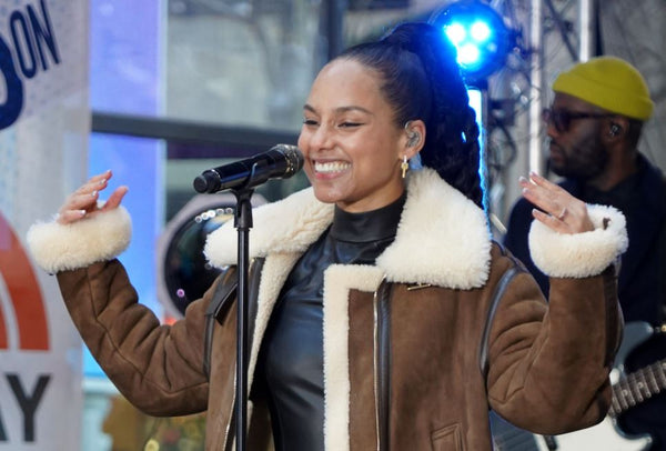Alicia-Keys-Brown-Leather-
