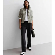 light-green-cotton-pocket-front-crop-shacket